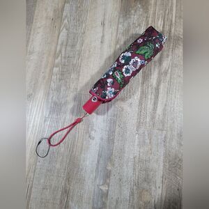 NWOT burgundy vera bradly white and blue floral essential umbrella 21 3/8